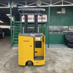 Xe nâng điện đứng lái cũ komatsu