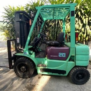 Mitsubishi xe nâng động cơ dầu